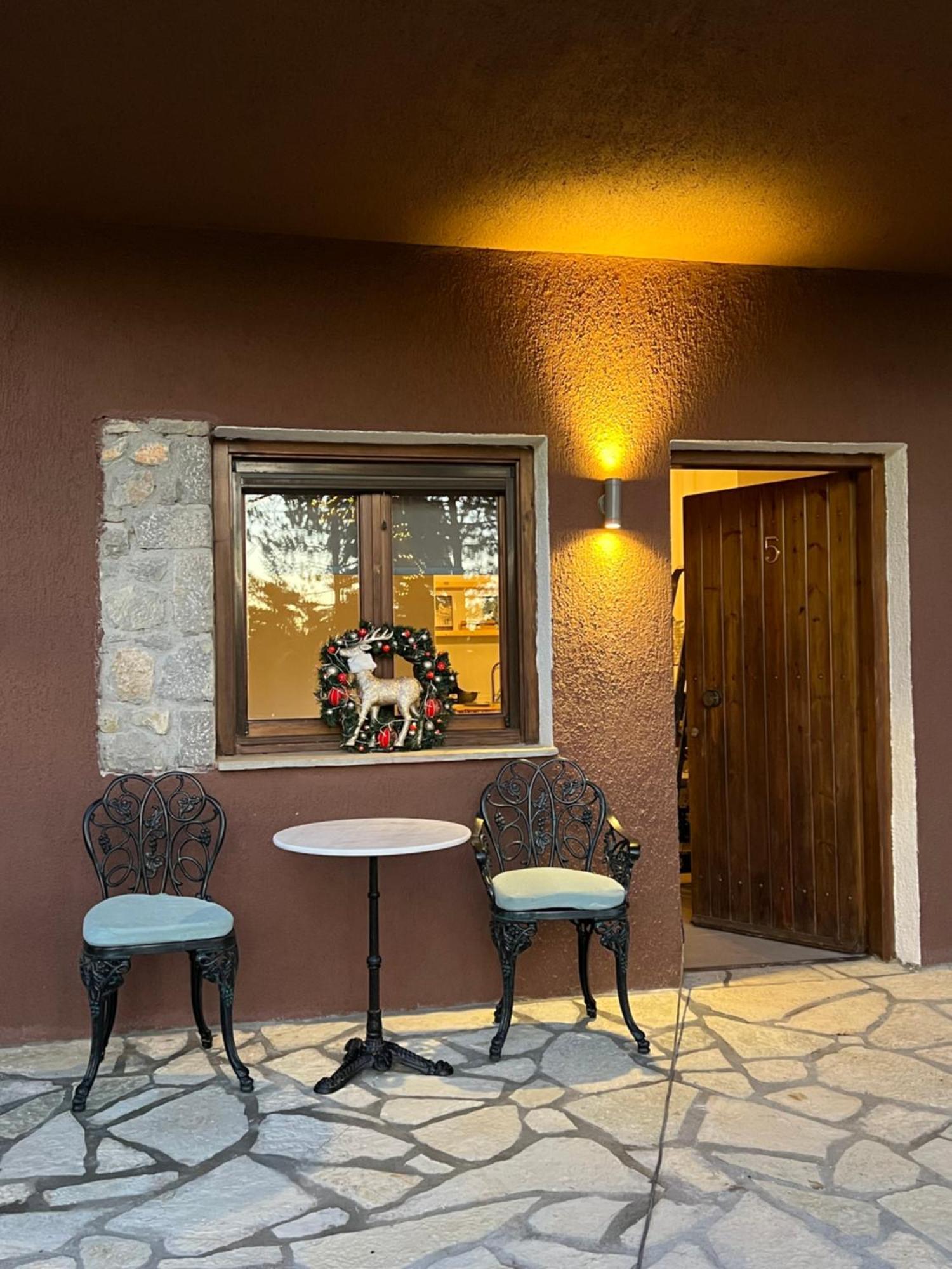 Mz Reindeer Hotel Kalivia  Bagian luar foto